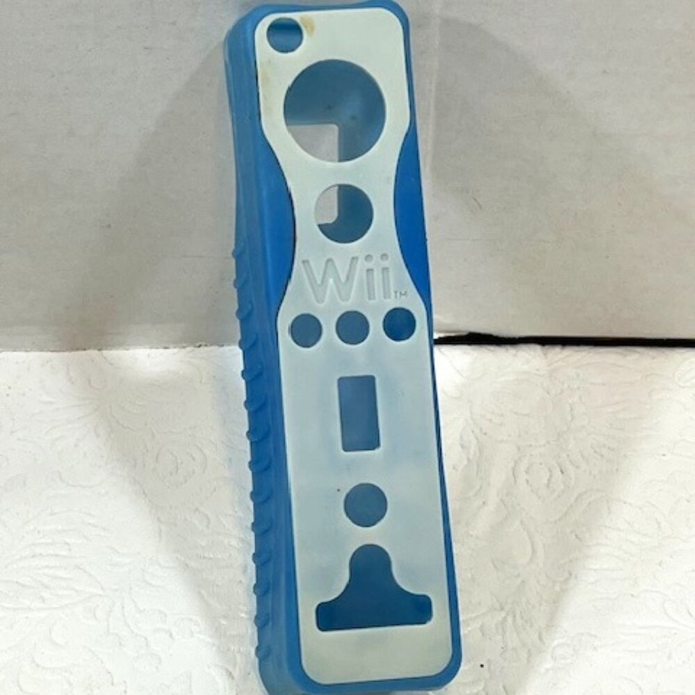 Nintendo Wii Remote Silicone Controller Sleeve Cover -Blue